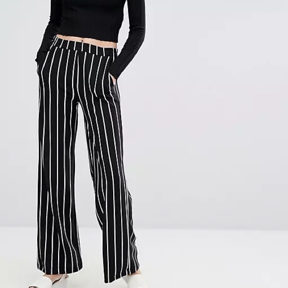 Bershka Black and White Striped Wide Leg Pants - Picture 10 of 10